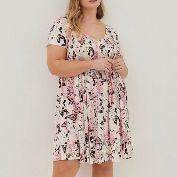 Torrid Mini Challis Smocked Skater Dress Pink Floral Butterfly 0 - Picture 1 of 9